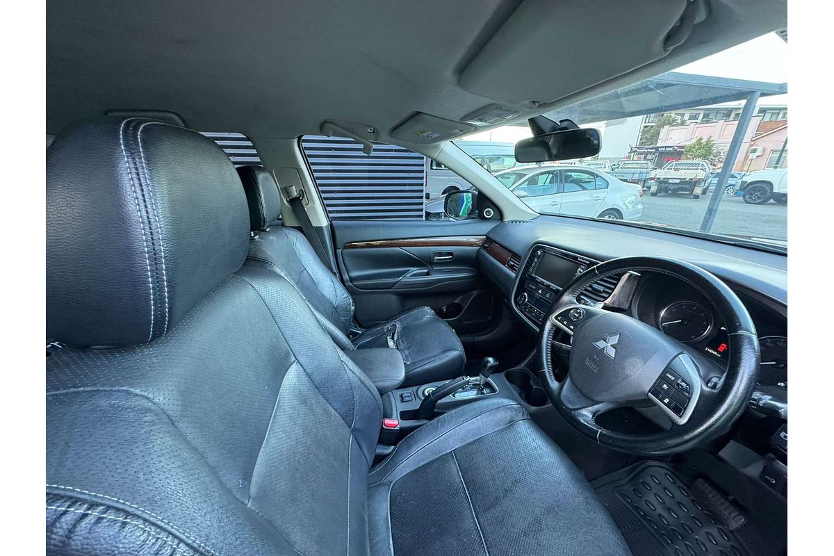 2013 Mitsubishi Outlander Aspire ZJ
