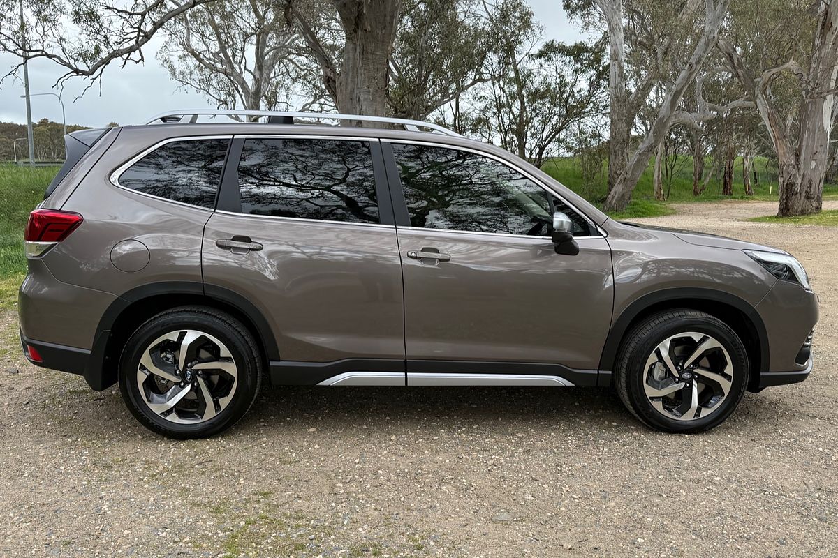 2024 Subaru Forester 2.5i-S S5
