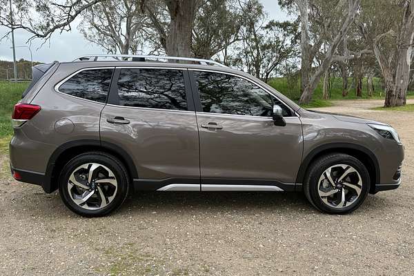 2024 Subaru Forester 2.5i-S S5
