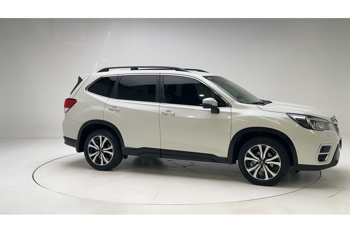 2020 Subaru Forester 2.5i Premium S5