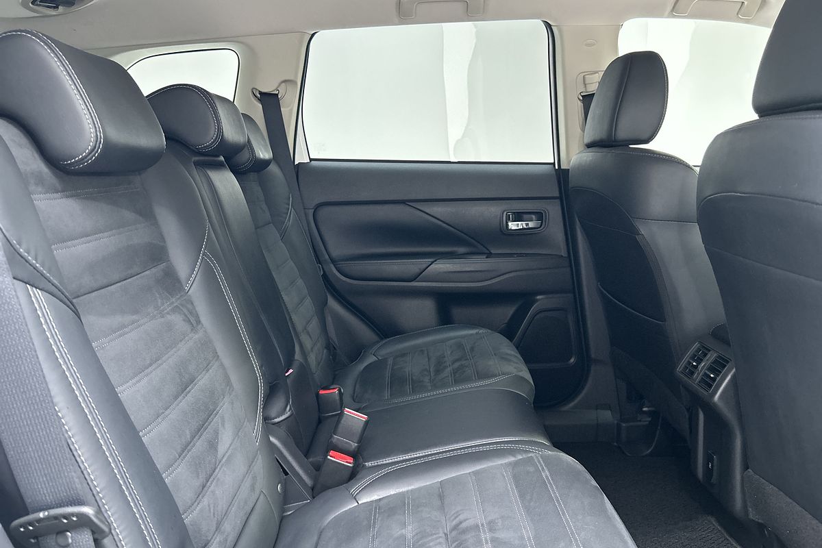 2020 Mitsubishi Outlander LS ZL