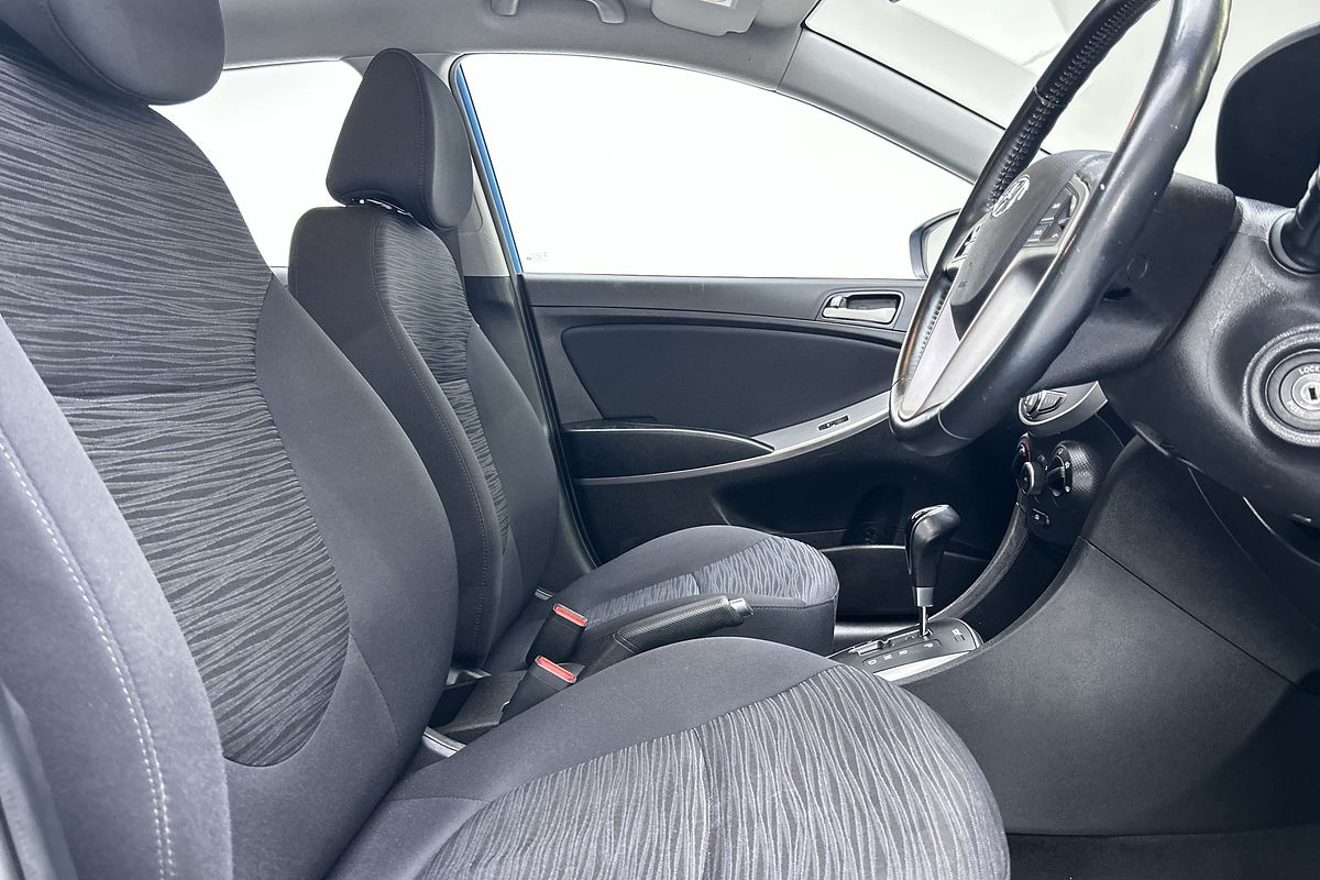 2017 Hyundai Accent Sport RB6