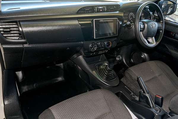 2017 Toyota Hilux Workmate GUN122R Rear Wheel Drive