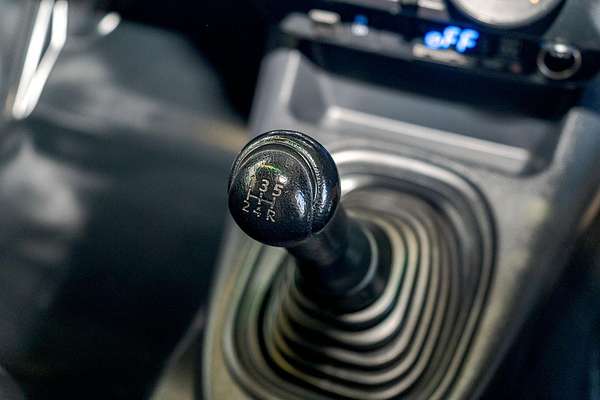 2017 Toyota Hilux Workmate GUN122R Rear Wheel Drive