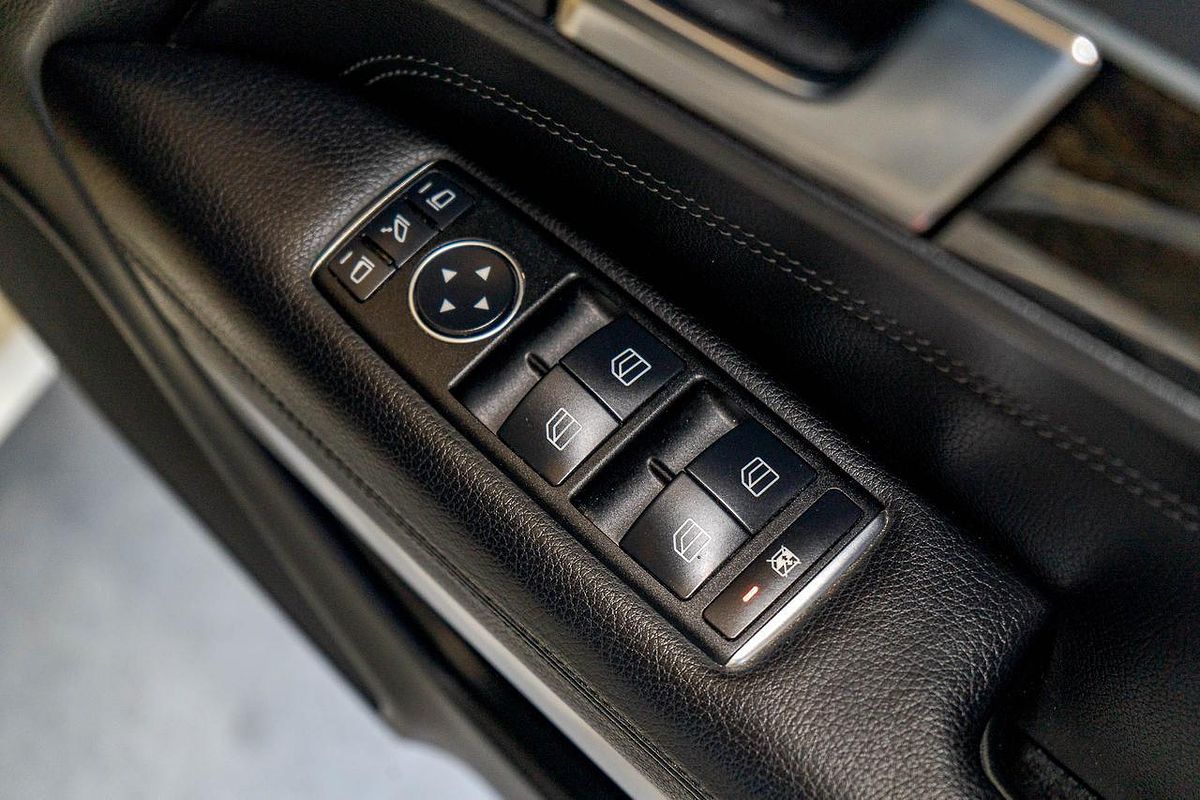 2014 Mercedes-Benz E-Class E400 A207