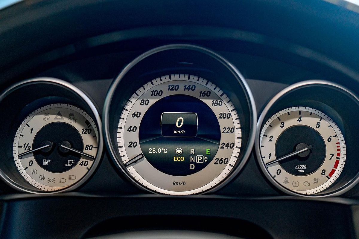 2014 Mercedes-Benz E-Class E400 A207