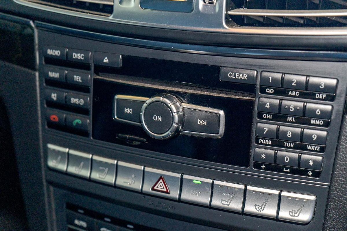 2014 Mercedes-Benz E-Class E400 A207