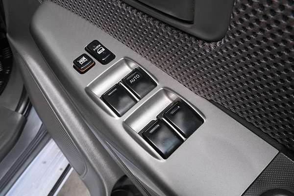 2013 Toyota Hilux SR5 KUN26R 4X4