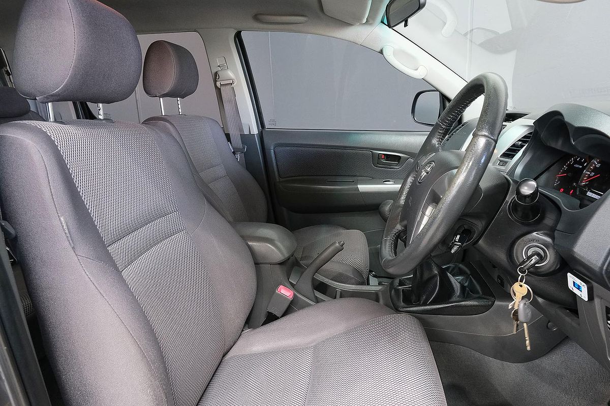 2013 Toyota Hilux SR5 KUN26R 4X4
