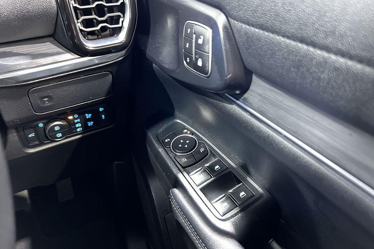 2025 Ford Everest Sport 2.0L