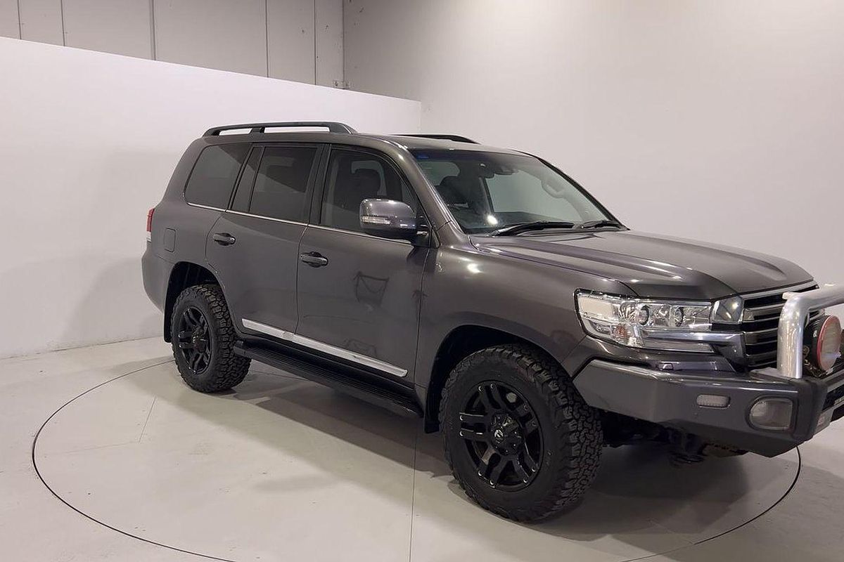 2018 Toyota Landcruiser Sahara VDJ200R