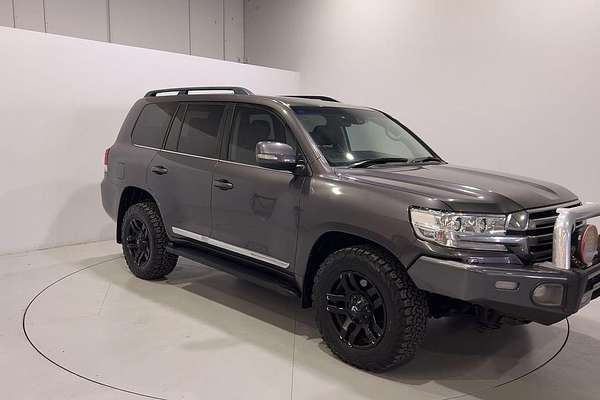 2018 Toyota Landcruiser Sahara VDJ200R