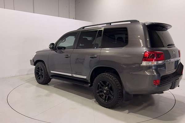 2018 Toyota Landcruiser Sahara VDJ200R