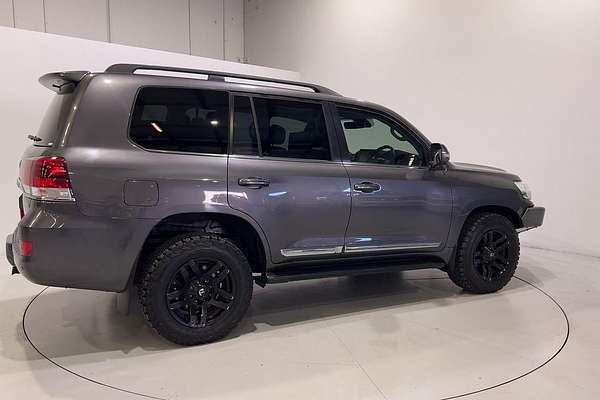 2018 Toyota Landcruiser Sahara VDJ200R