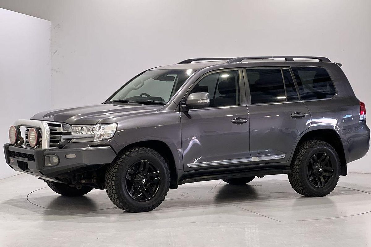 2018 Toyota Landcruiser Sahara VDJ200R