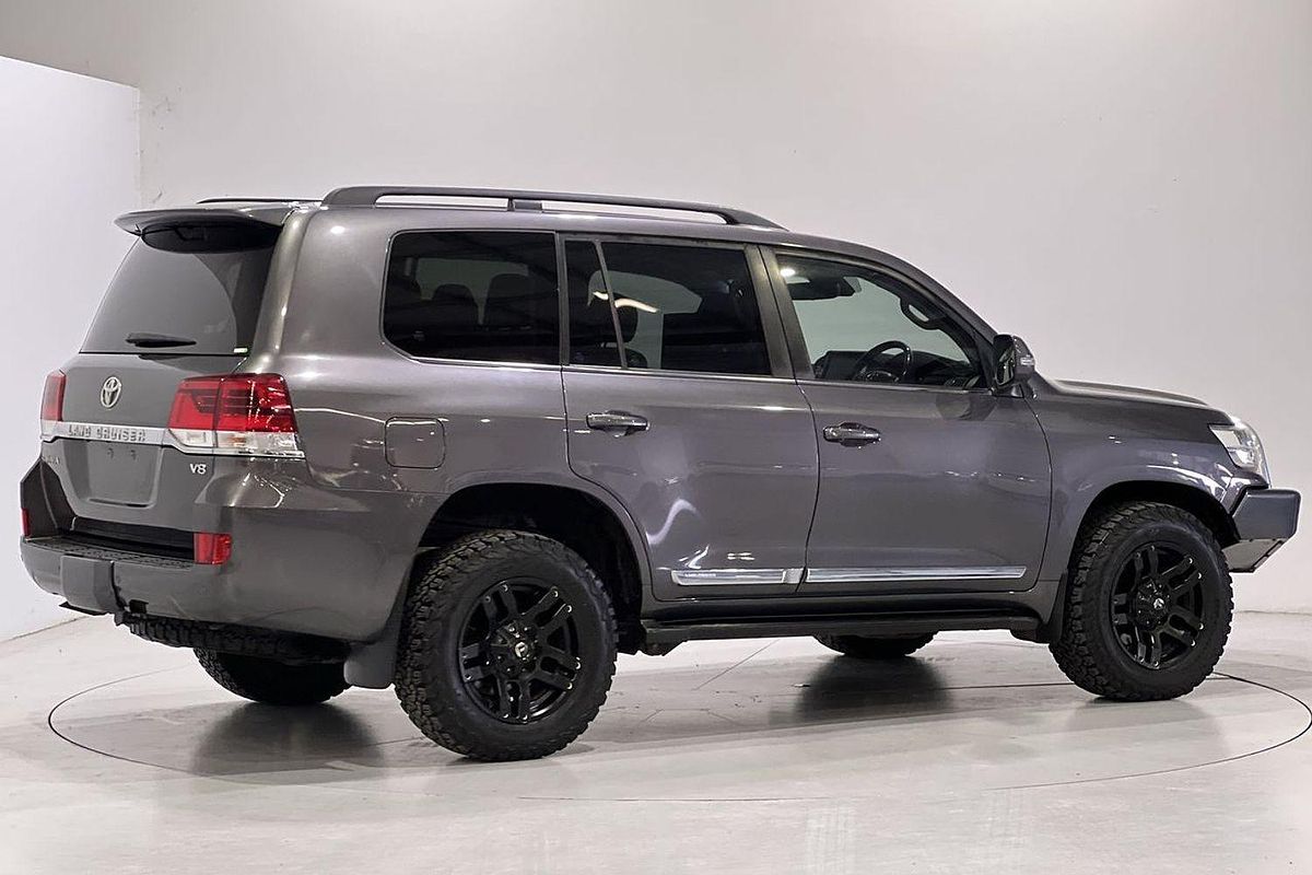 2018 Toyota Landcruiser Sahara VDJ200R