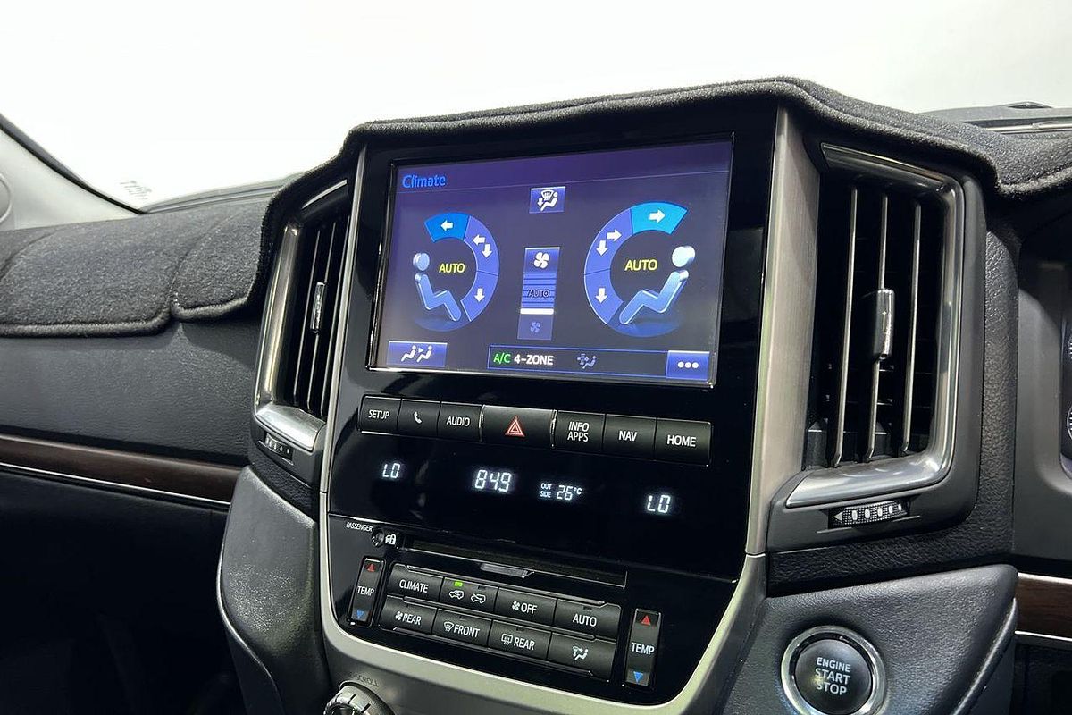 2018 Toyota Landcruiser Sahara VDJ200R