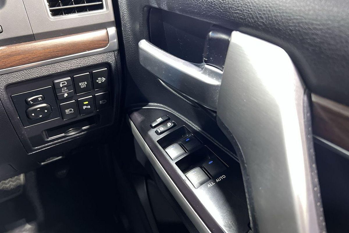 2018 Toyota Landcruiser Sahara VDJ200R