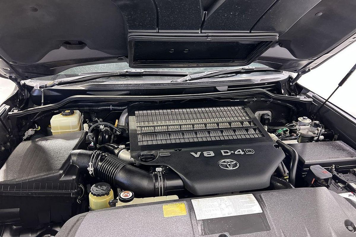 2018 Toyota Landcruiser Sahara VDJ200R