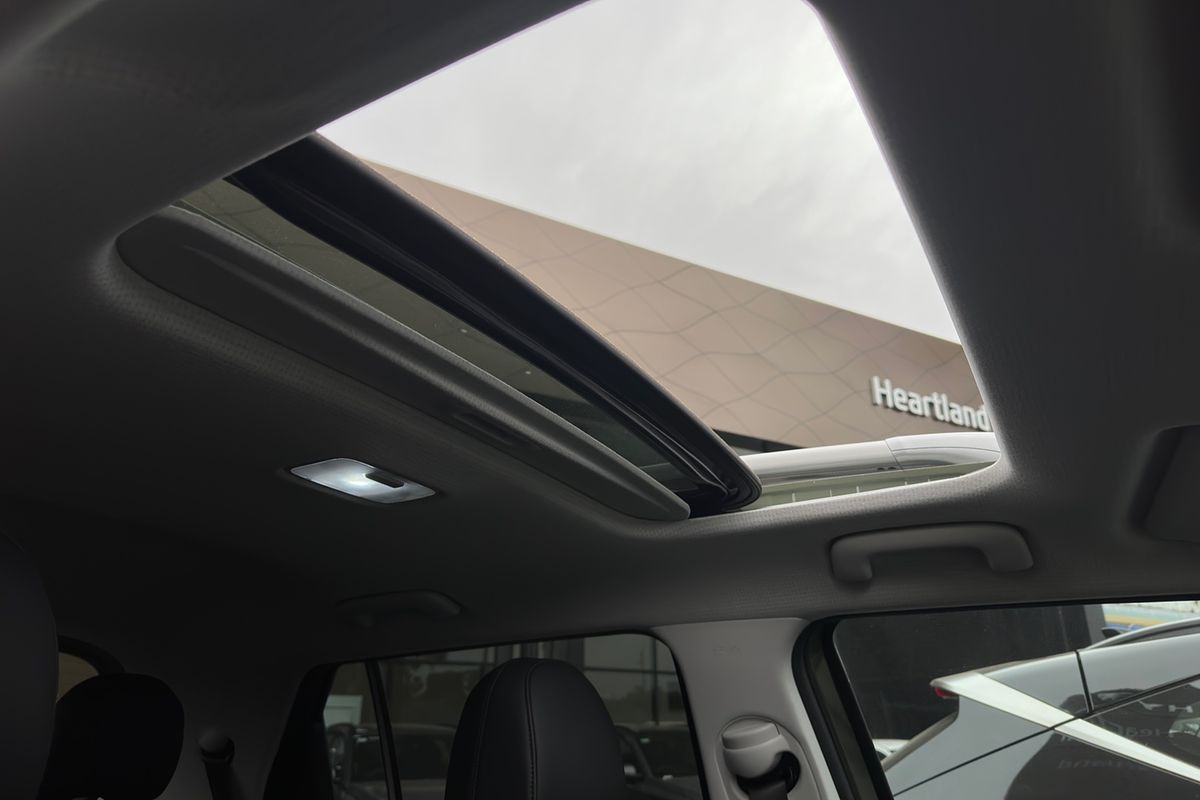 2025 Hyundai INSTER Cross AX.V1