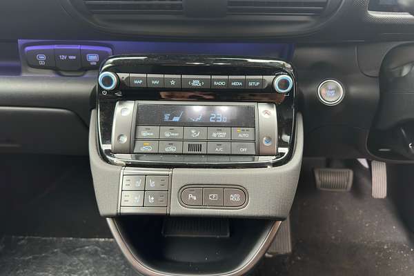 2025 Hyundai INSTER Cross AX.V1