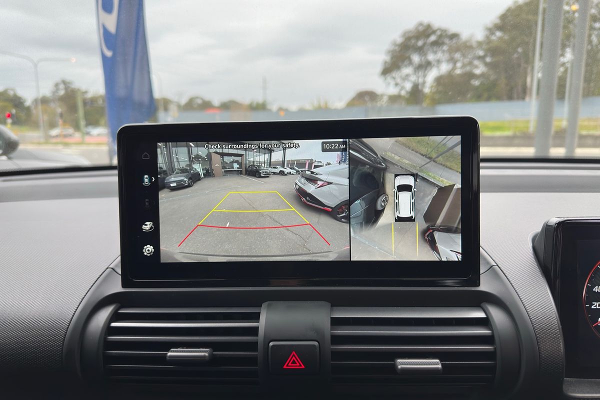 2025 Hyundai INSTER Cross AX.V1