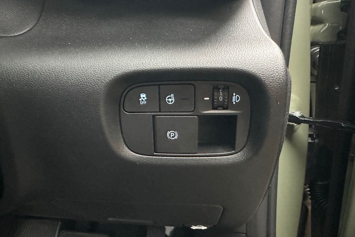 2025 Hyundai INSTER Cross AX.V1