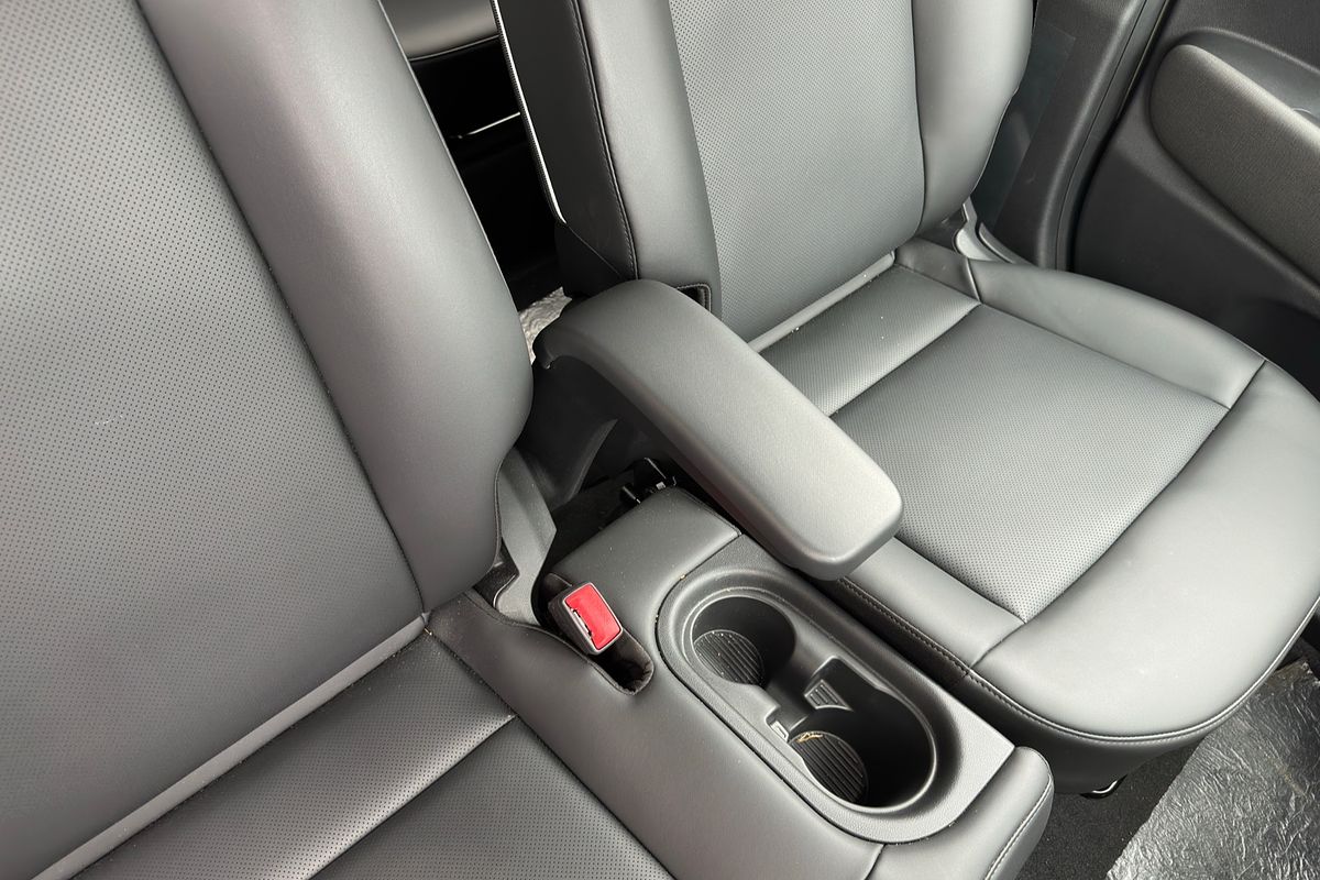 2025 Hyundai INSTER Cross AX.V1