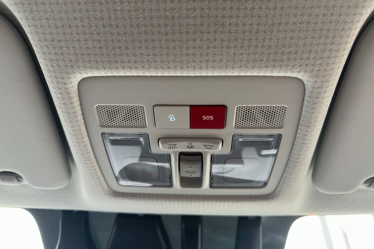 2025 Hyundai INSTER Cross AX.V1