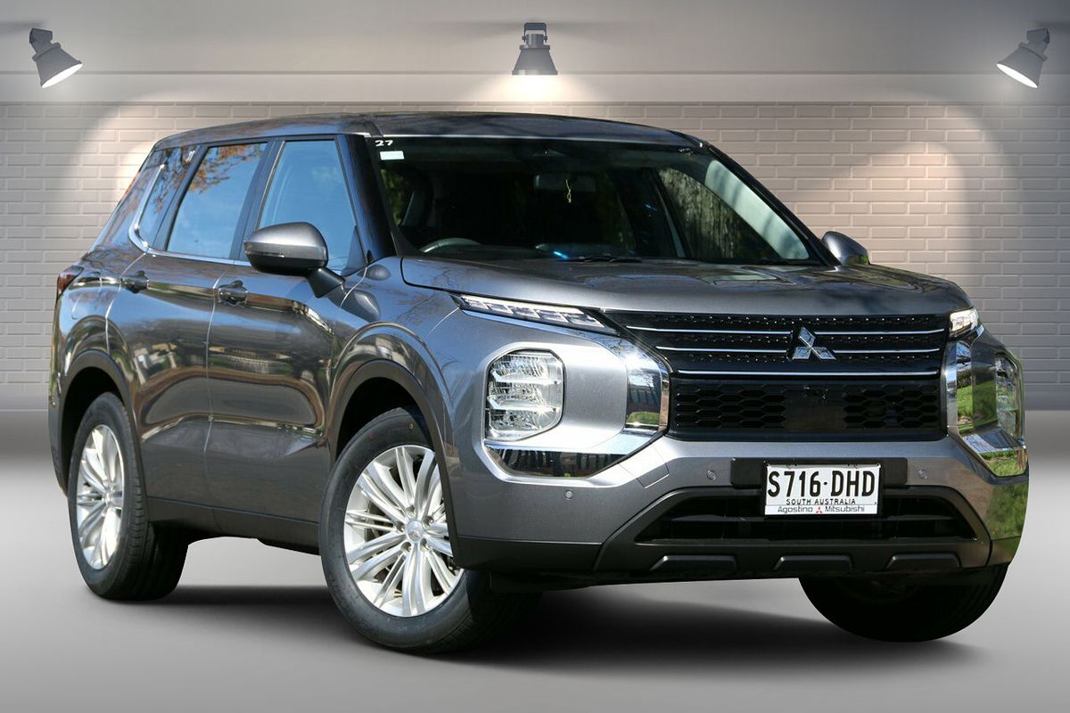 2022 Mitsubishi Outlander ES ZM