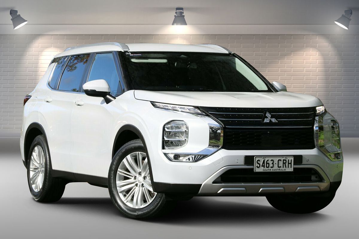 2022 Mitsubishi Outlander LS ZM