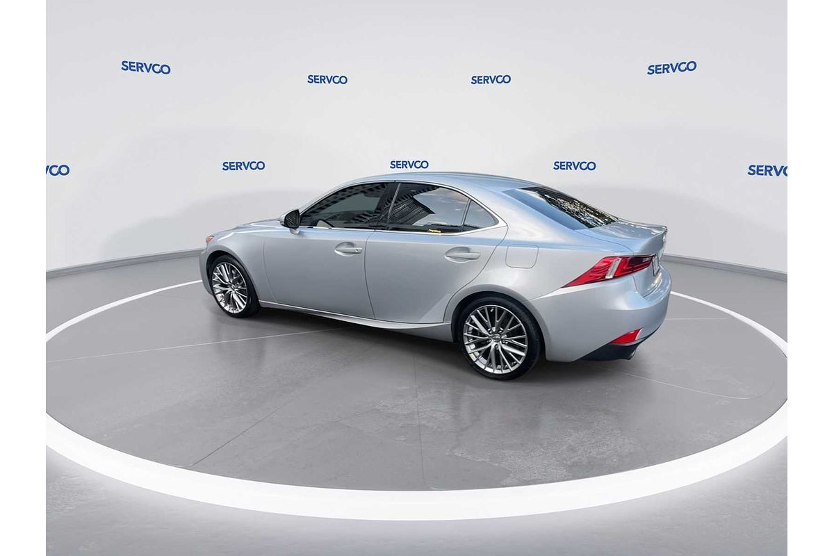 2016 Lexus IS