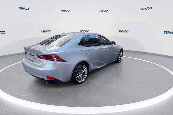 2016 Lexus IS
