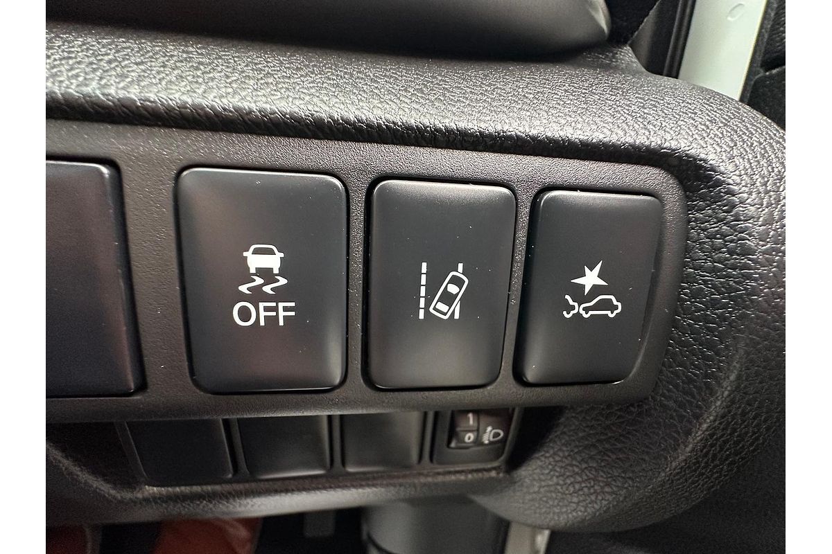 2023 Mitsubishi Eclipse Cross LS YB