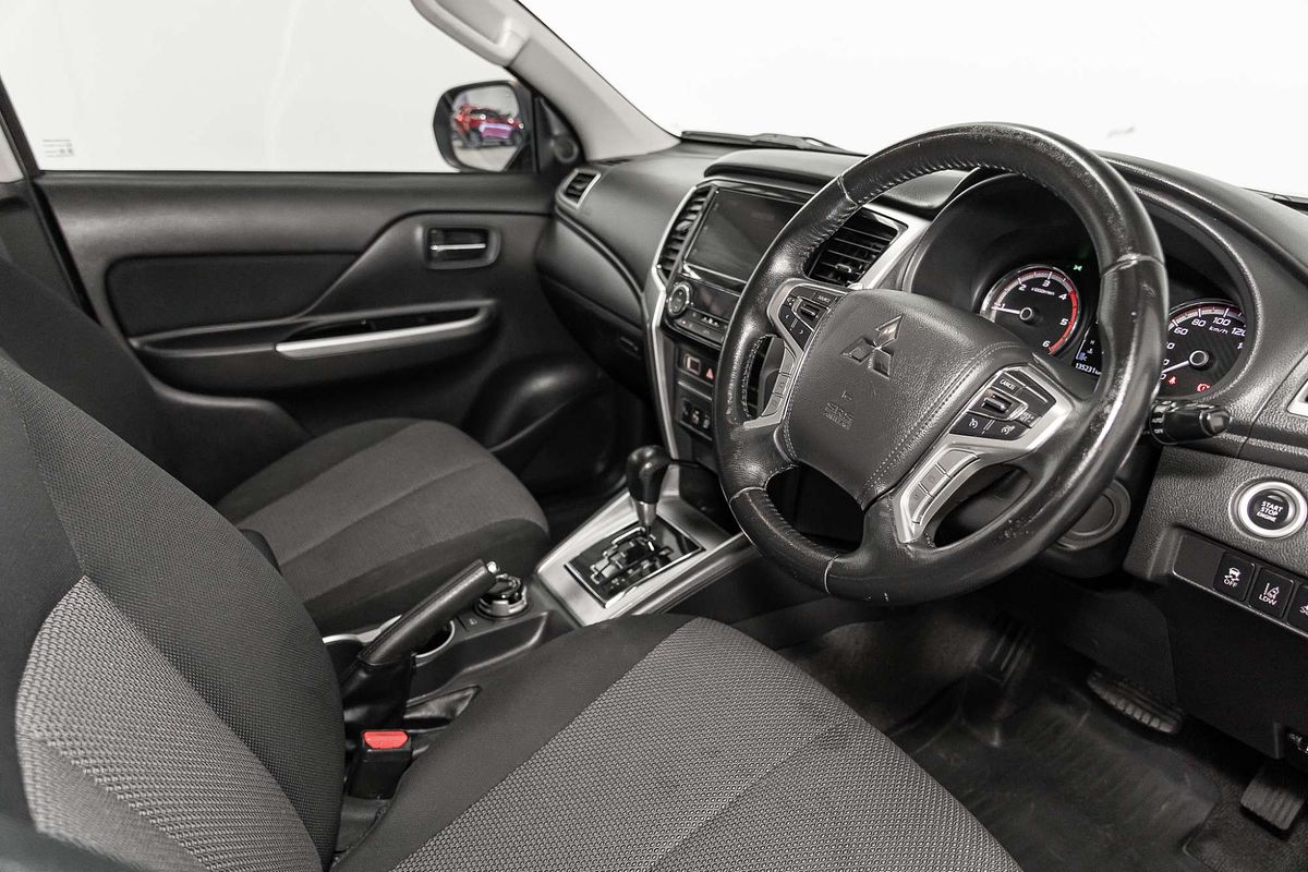 2020 Mitsubishi Triton GLS MR 4X4