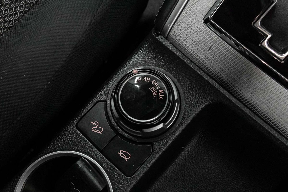 2020 Mitsubishi Triton GLS MR 4X4