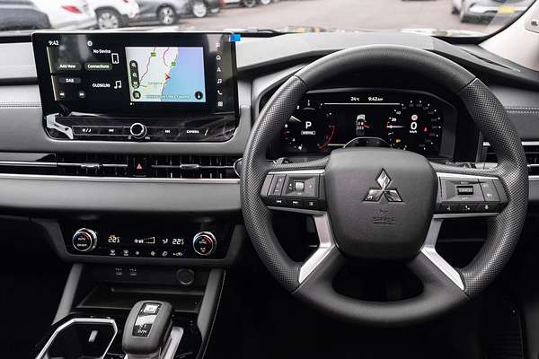 2025 Mitsubishi Outlander ES ZM