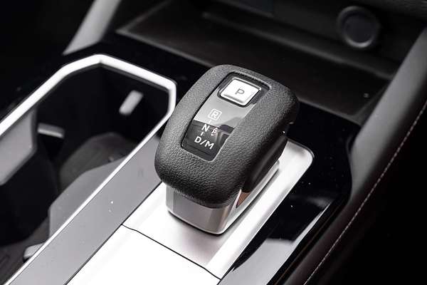 2025 Mitsubishi Outlander ES ZM