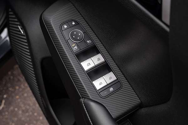 2025 Mitsubishi Outlander ES ZM