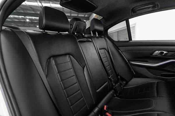 2022 BMW 3 Series 320i M Sport G20