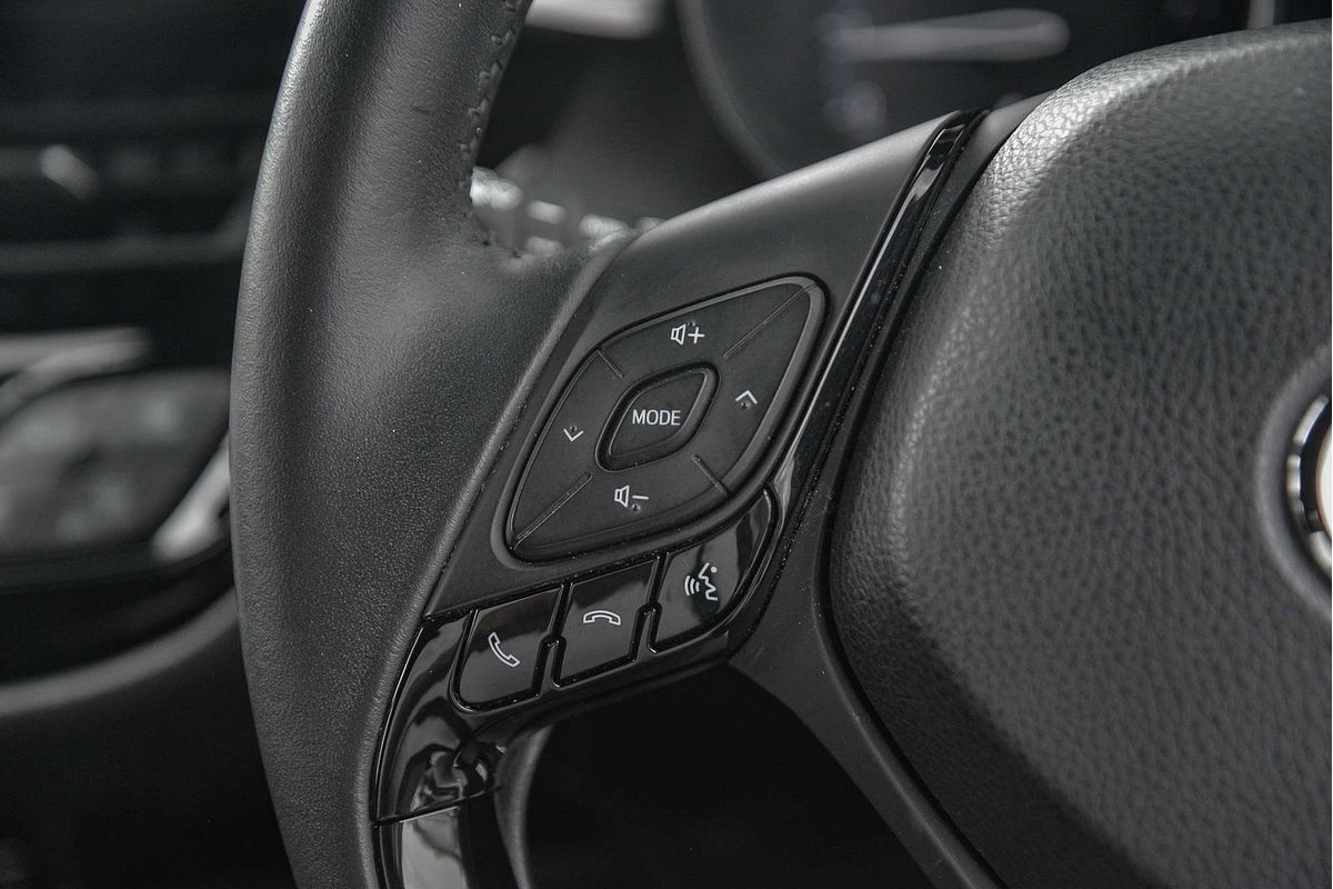 2023 Toyota C-HR GXL NGX10R