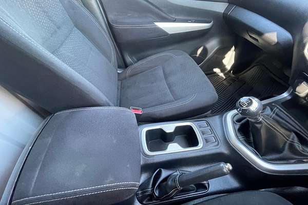 2017 Nissan Navara RX D23 Series 2 Rear Wheel Drive