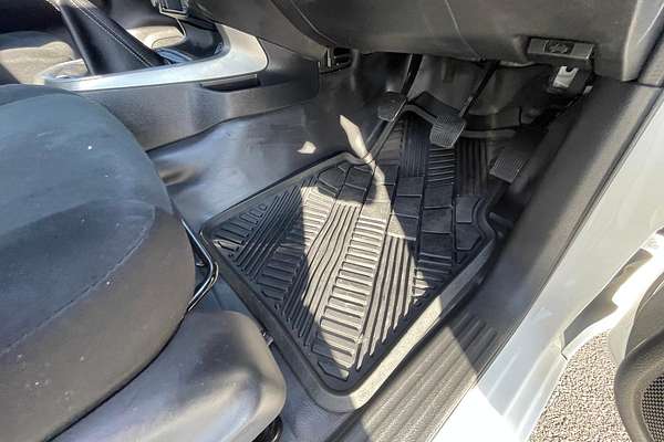 2017 Nissan Navara RX D23 Series 2 Rear Wheel Drive