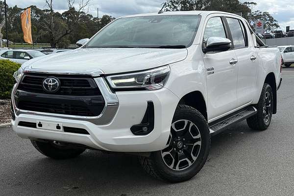 2020 Toyota Hilux SR5 GUN126R 4X4