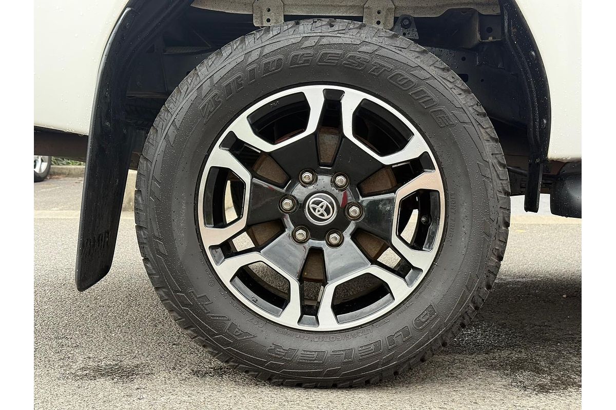 2020 Toyota Hilux SR5 GUN126R 4X4