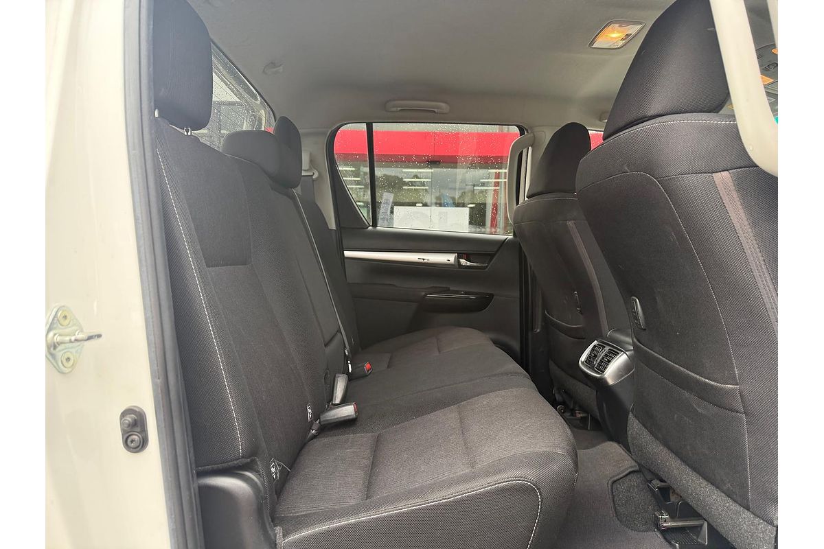 2020 Toyota Hilux SR5 GUN126R 4X4