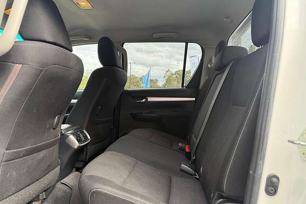 2020 Toyota Hilux SR5 GUN126R 4X4