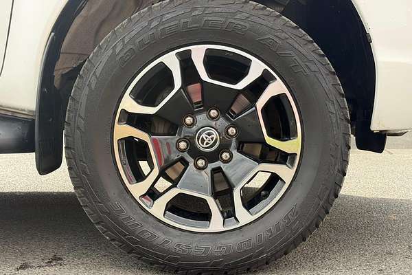 2020 Toyota Hilux SR5 GUN126R 4X4