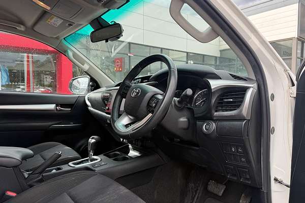 2020 Toyota Hilux SR5 GUN126R 4X4