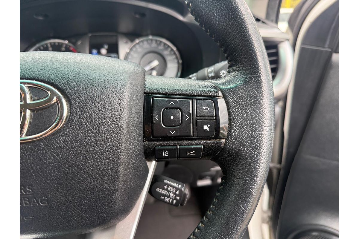 2020 Toyota Hilux SR5 GUN126R 4X4